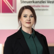 Mona Mohr